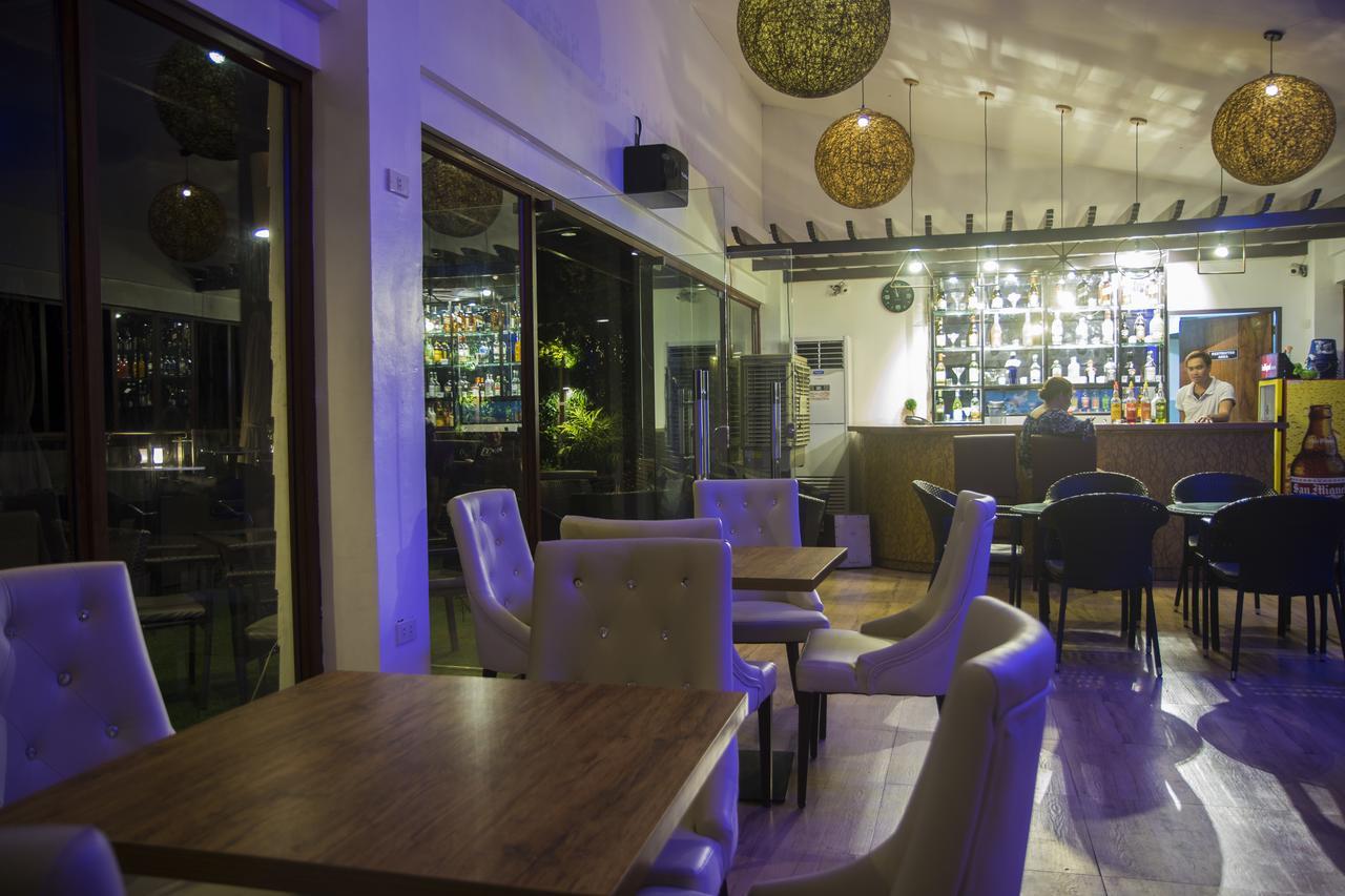 Baypark Hotel 칼바요그 외부 사진