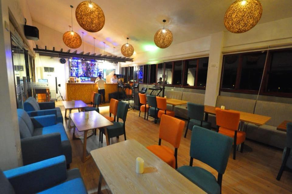 Baypark Hotel 칼바요그 외부 사진